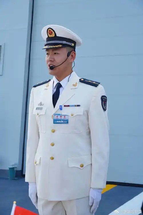 人民海军的飒爽英姿～pait2#致敬中国军人#中国军人超话