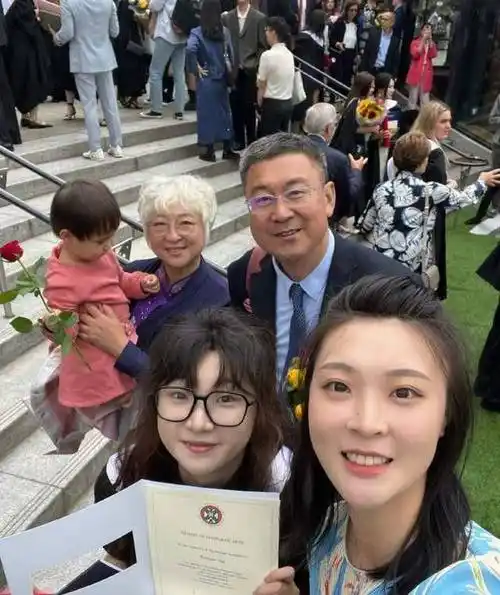 惠若琪姐姐恋爱了!