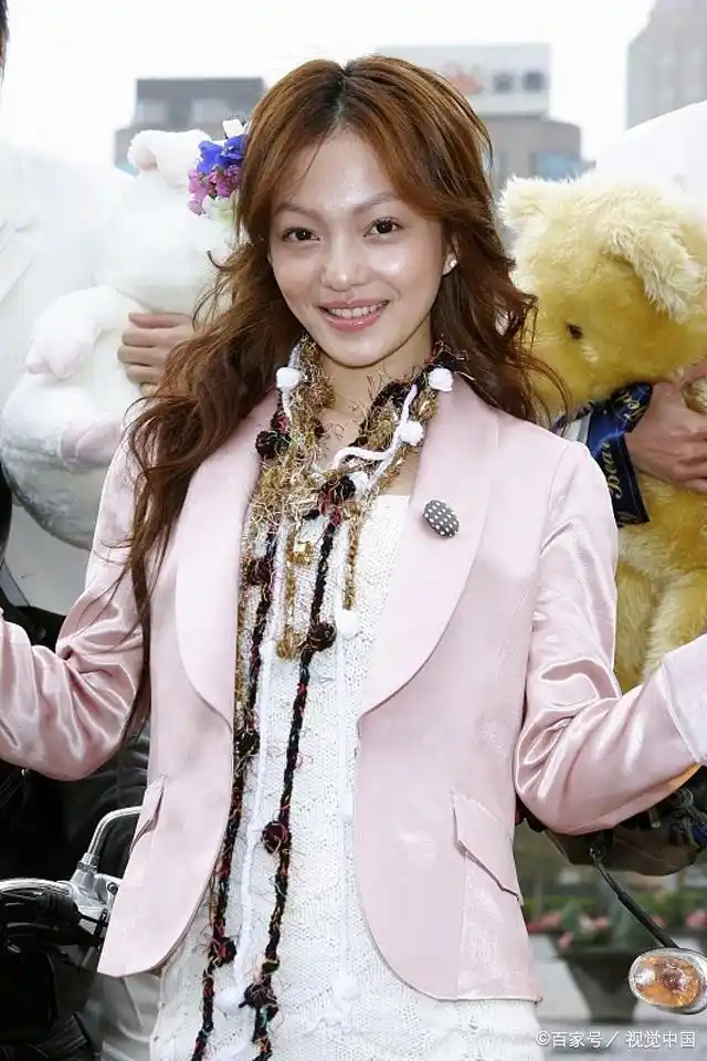 宛如天使的张韶涵早期照片