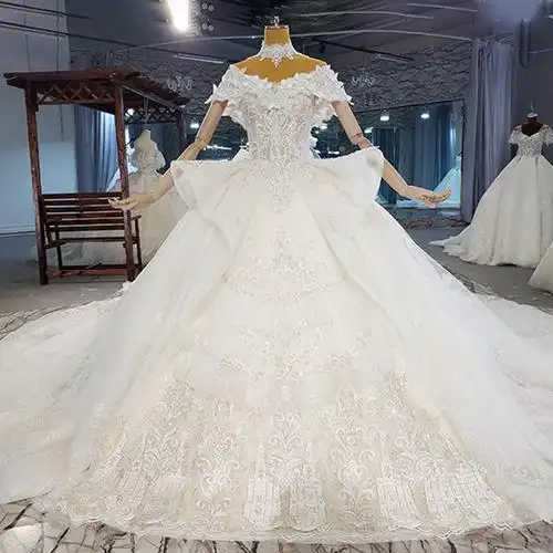 夏季新款欧美宫廷风高档一字肩蕾丝闪片钉珠豪华大拖尾主婚纱钉珠