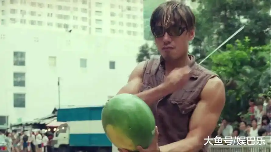 适合演混混的四个演员:乌鸦哥山鸡哥上榜,刘华强竟然不是第一_网易订