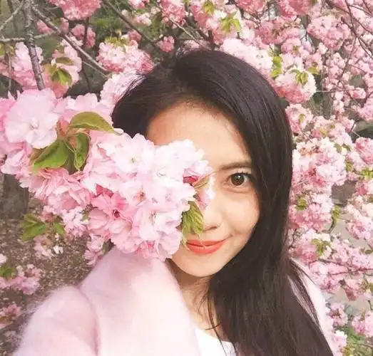 高圆圆 回眸一笑百媚生