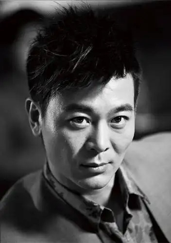 吴樾yue wu的图片