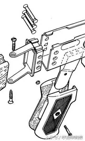 如何区分苏制ak47的三个生产型和akm突击步枪