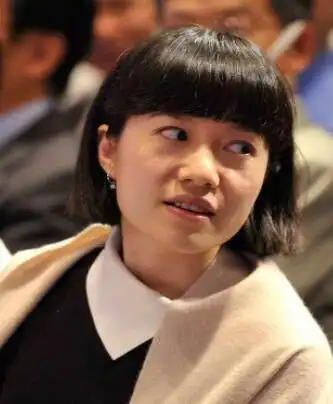 20岁到40岁面容巨变 翁帆二十年经历了什么?