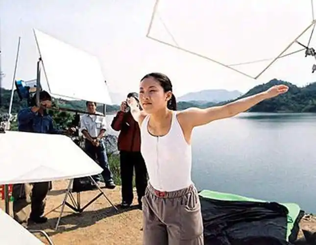 她是中国跳水界的女神,5年生3个孩子,富商丈夫年近70岁|伏明霞|梁锦松