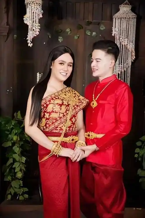 柬埔寨网红变性人今日结婚_贾达_网友_李明