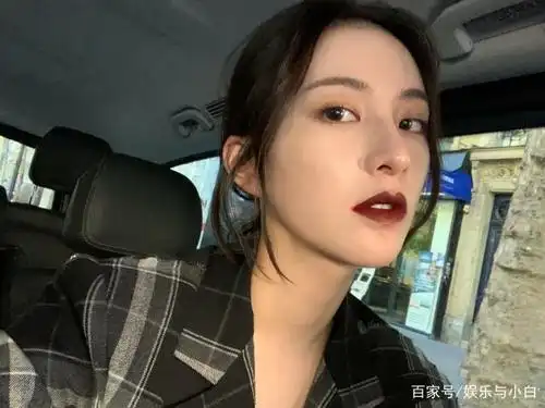 网易云催泪热评:我只是你生命中的一个过客,而你却成为我的一切