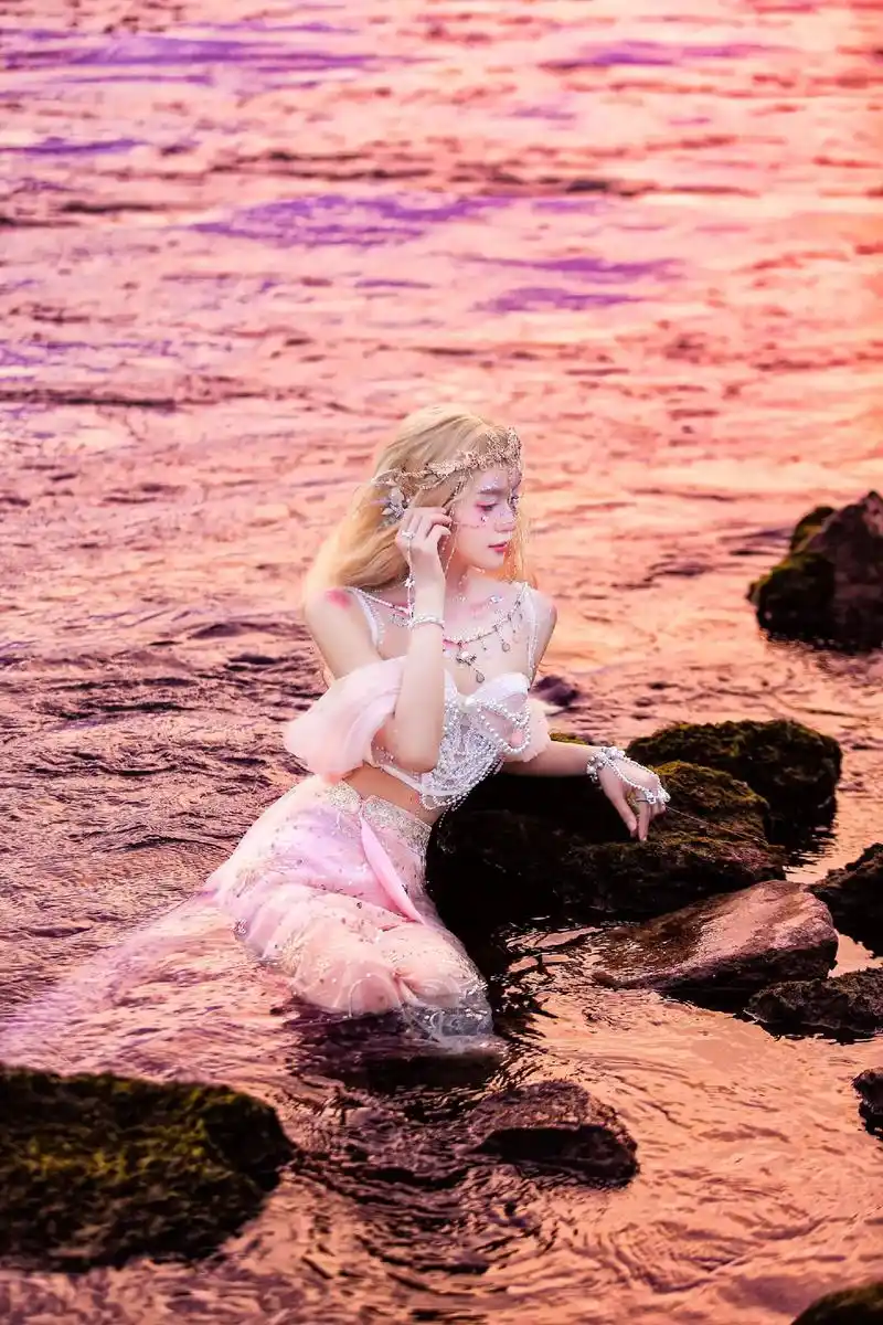 这款也非常精致啊,脱离了千篇一律的亮晶晶人鱼服装#人鱼公主 #美人鱼