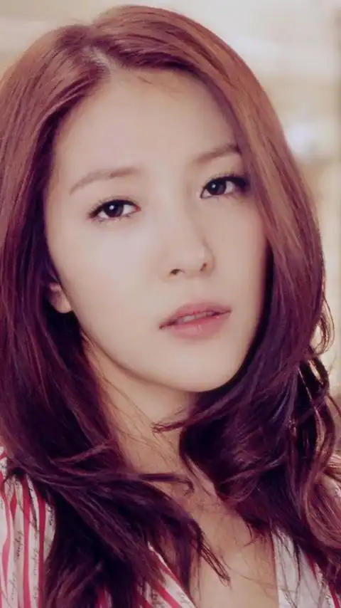 韩国年度最佳女歌手宝儿