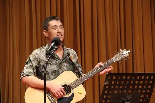 教官吉他弹唱——石雨婷