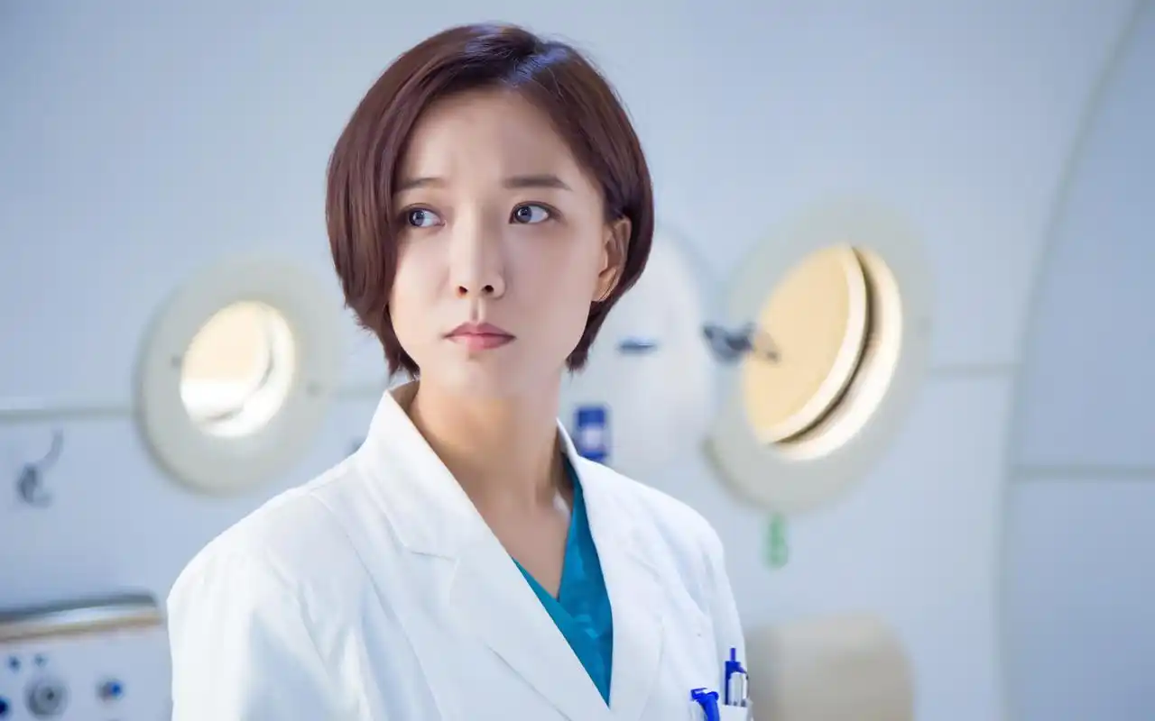 王珞丹急诊科医生人物剧照桌面壁纸