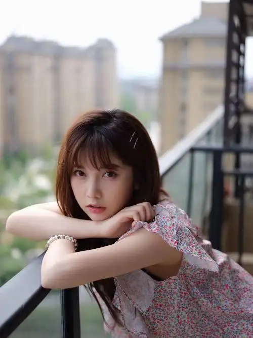 p data-id="gnx6bb21s9">王佳慧,1997年2月26日出生于江苏省南通市