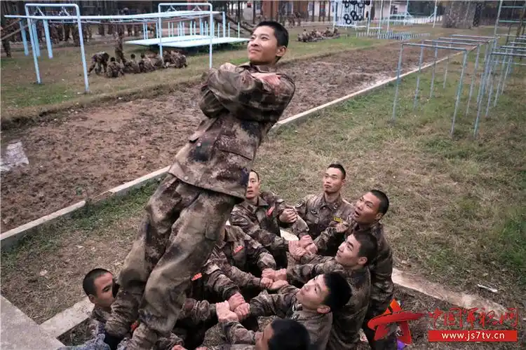 陆军第54集团军某旅积极开展新兵心理疏导工作