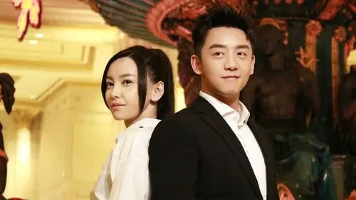 郑恺携于文文《幸运就在澳门巴黎人》情人节甜蜜献映_搭档