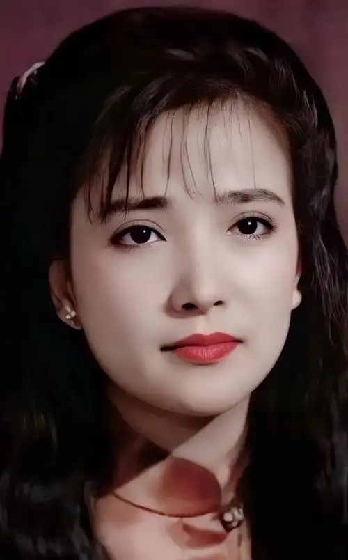 名著收割机何晴不止美貌那么简单