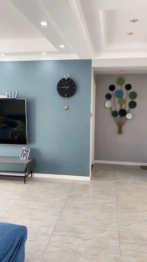 电视背景墙像这样乳胶漆调色简单又大方