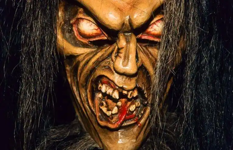 一半是天使,一半是魔鬼