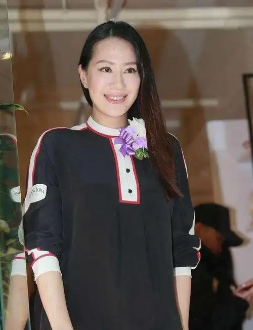 娇妻秀恩爱,发文庆结婚17周年,夸其最美|汪诗诗|梁静慈|领证_网易订阅