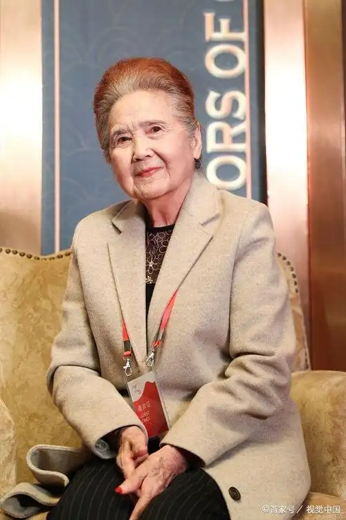 老戏骨鲁园去世享年91岁,曾以78岁高龄成飞天奖最年长视后