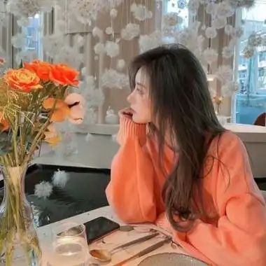 清新自然女生头像南风天上的云好洁白希望你的心情也如白云一般