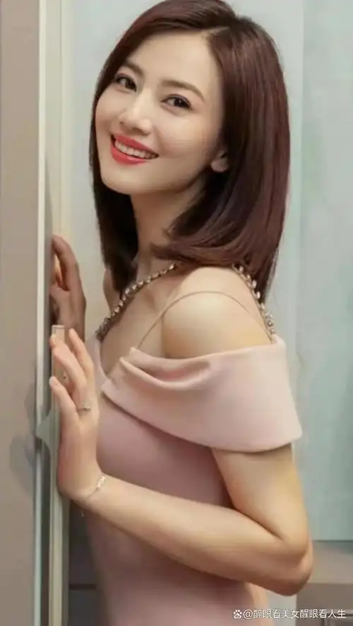 身高165cm,体重48kg,天秤座.