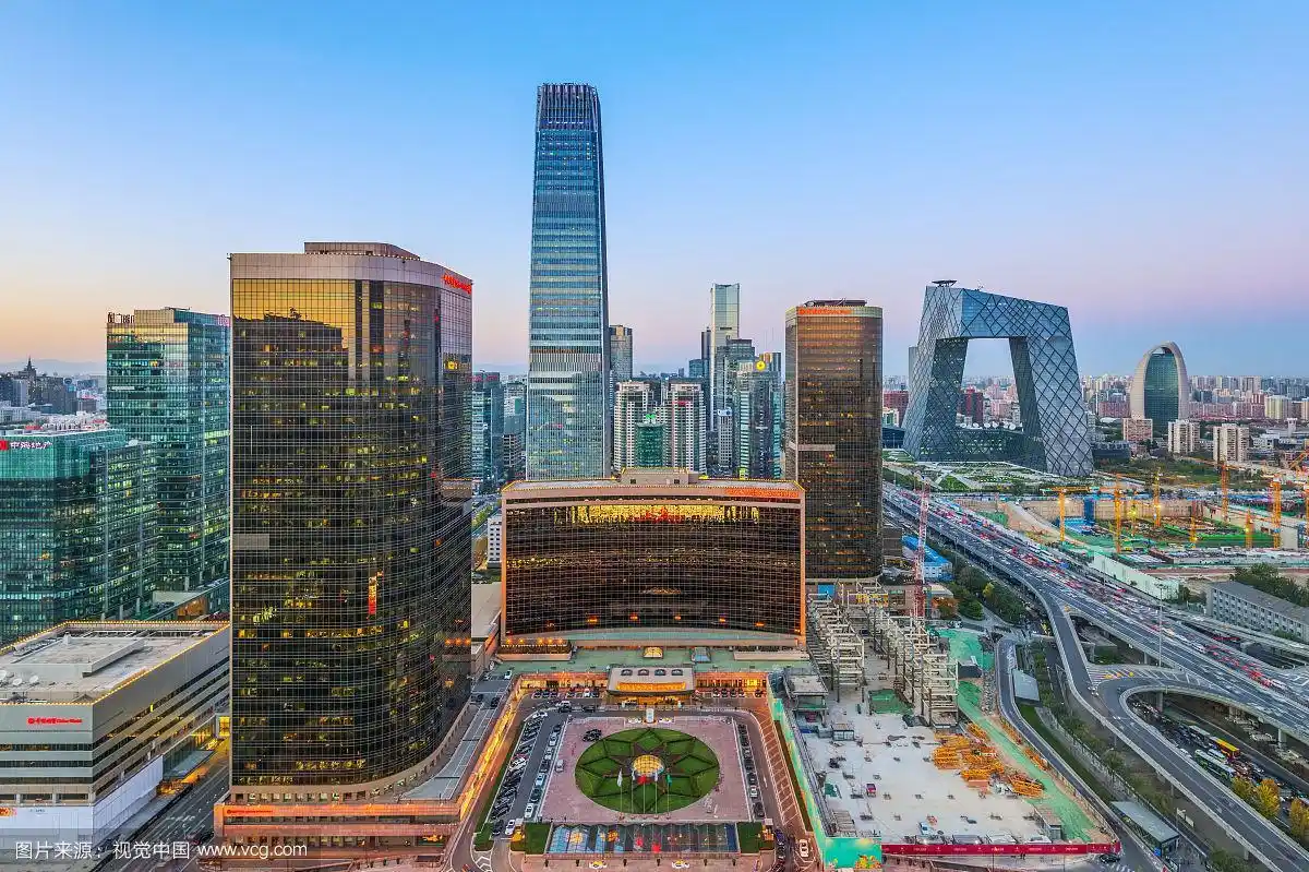 傍晚时超高角度俯瞰国贸建筑群