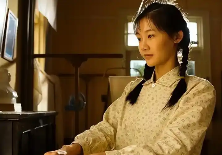 被冯小刚直言:"她太能装了,永远红不了",苗苗做错了什么?