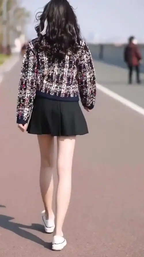 这腿又直又长,女生的样本