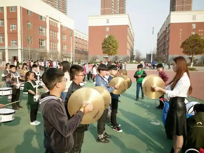 伊河学校鼓号队