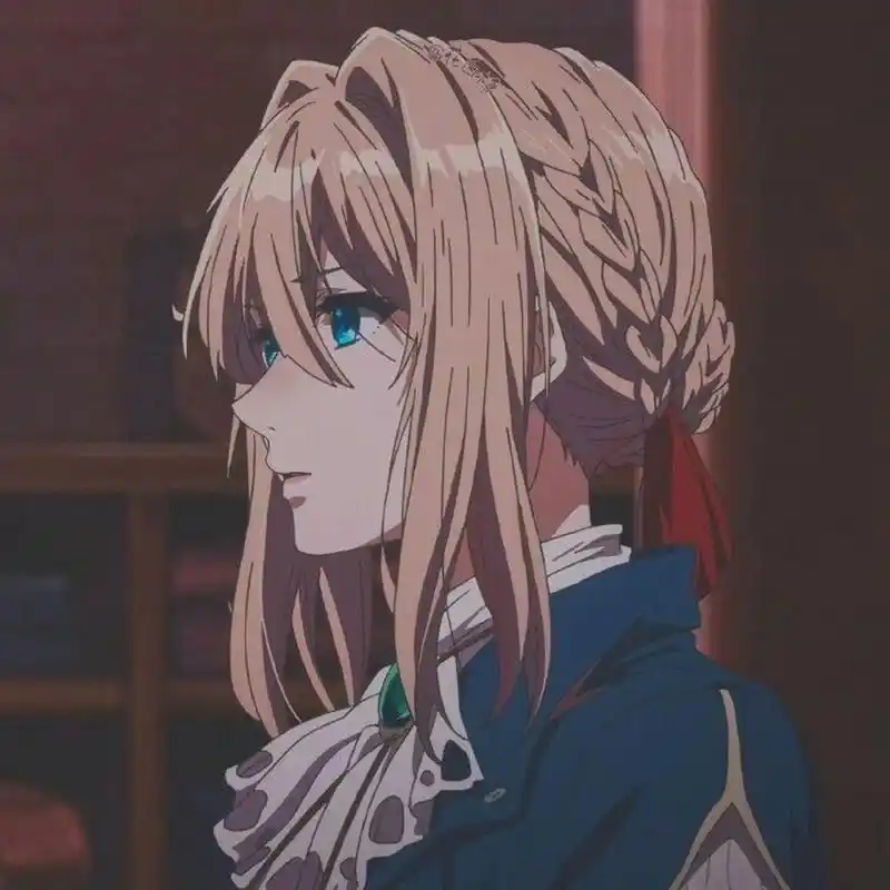 薇尔莉特头像～✨ 花无凋零之日 意无传递之时 爱情亘古不变 紫罗兰