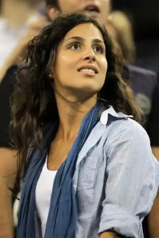 纳达尔首战靓丽女朋友助阵 对手投诉大屏幕(图)