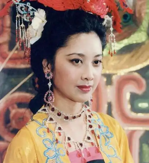 女儿国国王朱琳:《凯旋在子夜》成"视后",暗恋"唐僧"属杜撰