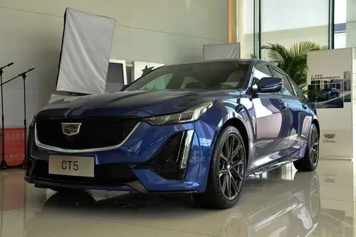 新豪华格调轿车凯迪拉克ct5到店实拍