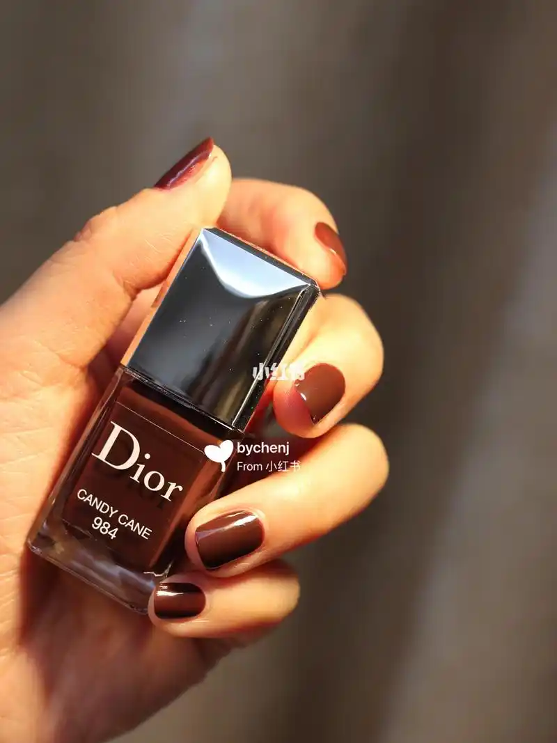 dior迪奥2019春季新品指甲油984巧克力朱红