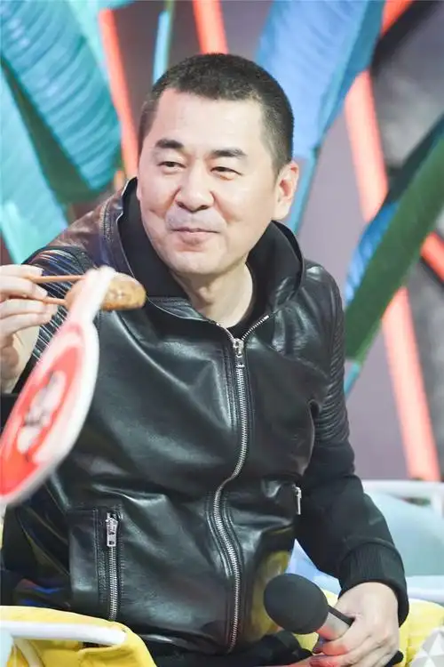 陈建斌《天天向上》变吃货 汪涵厨技惊艳全场_生活