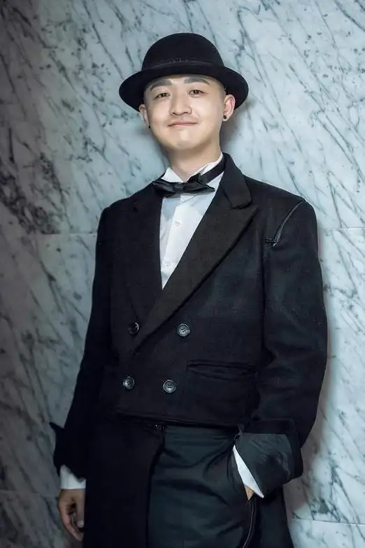 央视虎年春晚彩排众星云集 包贝尔现身惹争议