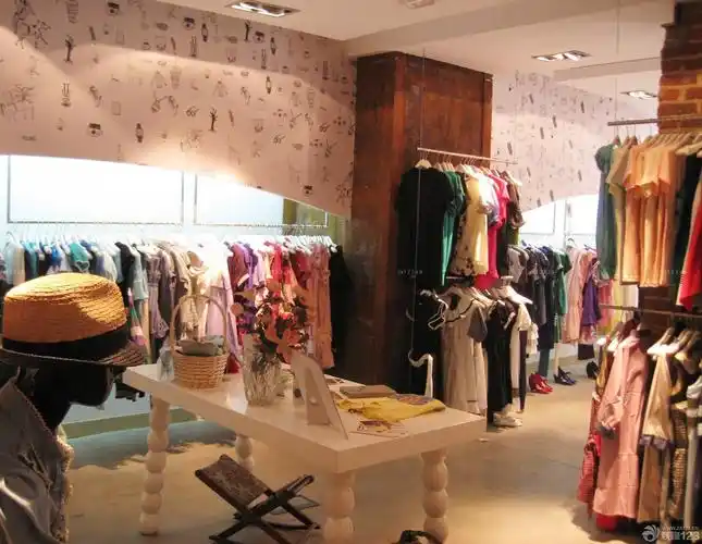 女服装店室内壁纸装修效果图