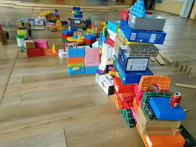 爱嘉贝幼稚园云朵一班大型积木建构之《美丽的小区》