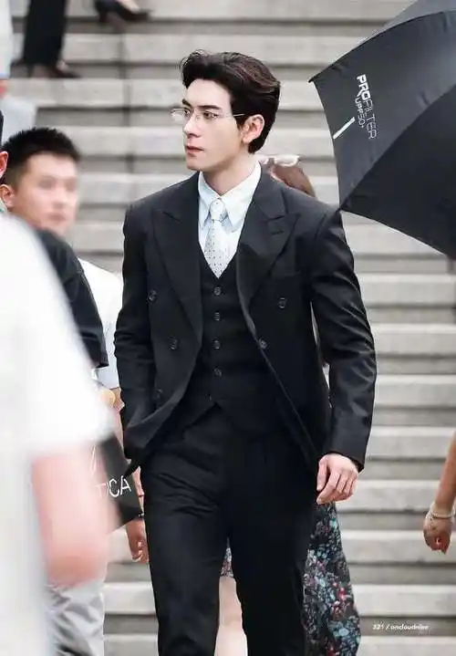 9位身高超过185西装暴徒男神!