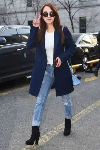 rainbow组合成员金智淑3月6日韩国kbs电视台外明星街拍