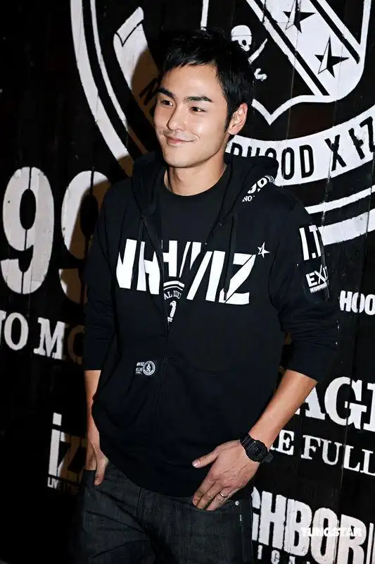 p>阮经天( i>ethan juan /i>),1982年11月8日出生于中国台湾台中市