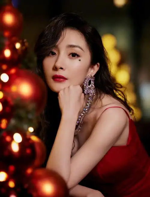 杨幂绿苑十八岁成人礼