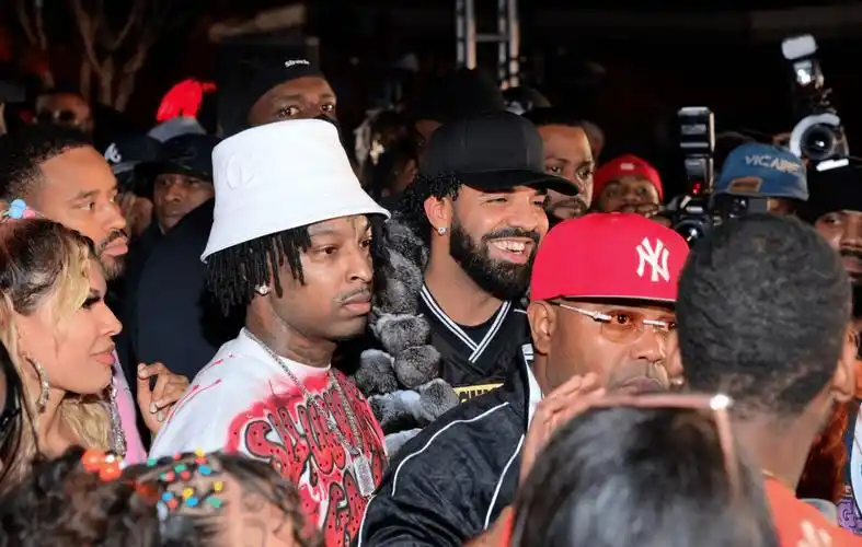 某宝搜店铺:maybe swag,最新推荐大和解!capper曝光聊天记录!曾经他们