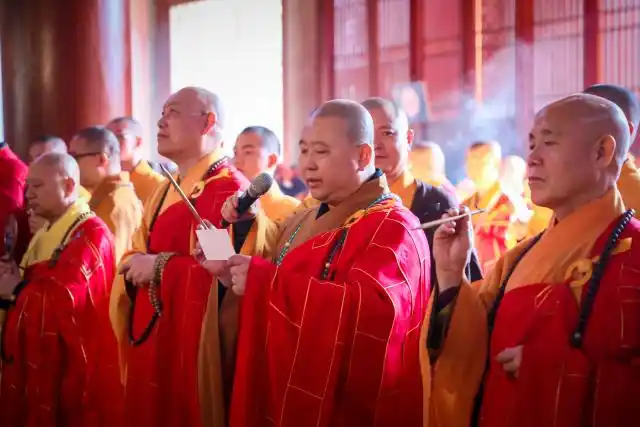 觉醒大和尚应邀出席径山万寿禅寺大雄宝殿落成开光庆典