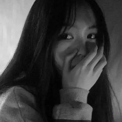 女生黑白唯美的头像忧郁伤感往后的日子里别难为自己