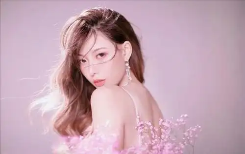 斗鱼人气女主播停播两月回归直播屡遭超管封禁疑似不适应了