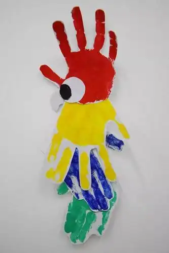 手指点画《小鱼》宋燮良 a1班