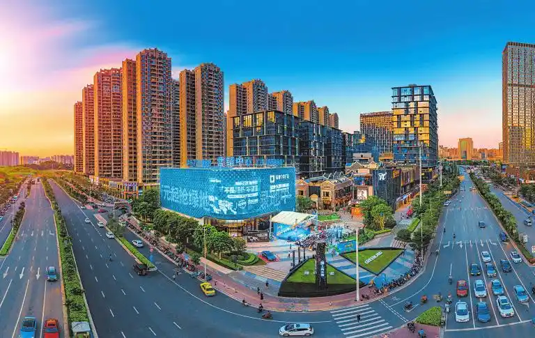 绿地中央广场:广西城市综合体新地标_南宁新闻网