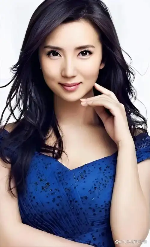 陈好,1978年[82]12月9日出生于山东省青岛市,中国内地女演员,歌手